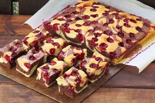 y554 🍒 Kirsch-Blechkuchen – Luftig, saftig & absolut unwiderstehlich!